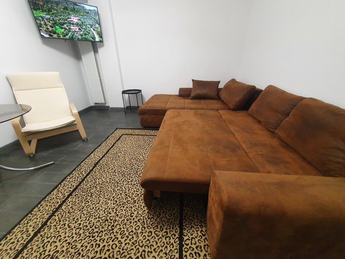 3 Rooms Cinema Garden Parking House Bukareszt Zewnętrze zdjęcie