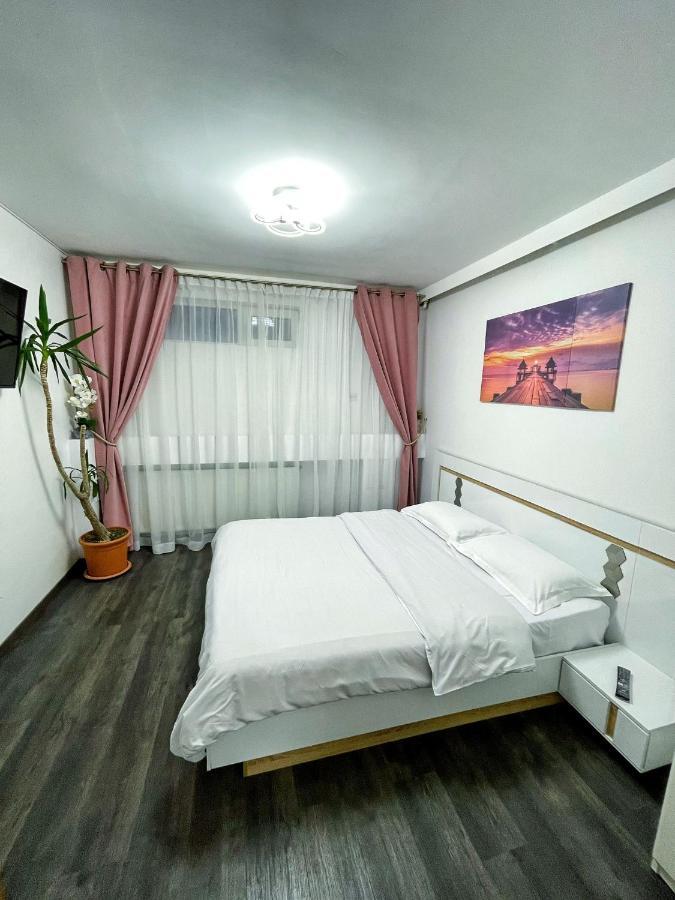 3 Rooms Cinema Garden Parking House Bukareszt Zewnętrze zdjęcie