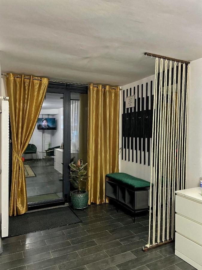 3 Rooms Cinema Garden Parking House Bukareszt Zewnętrze zdjęcie